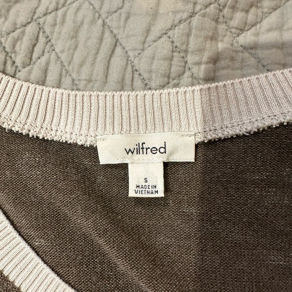 Aritzia Wilfred Brown Asymmetrical Hem Sweater - Picture 2 of 5